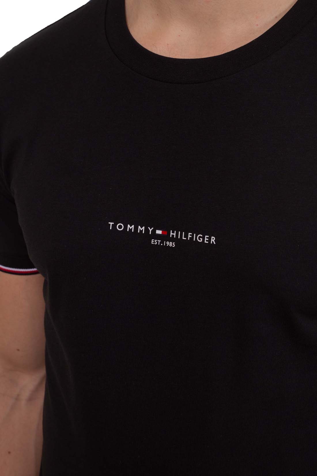 TOMMY HILFIGER – Slim-Fit Herren-T-Shirt mit Signature-Details