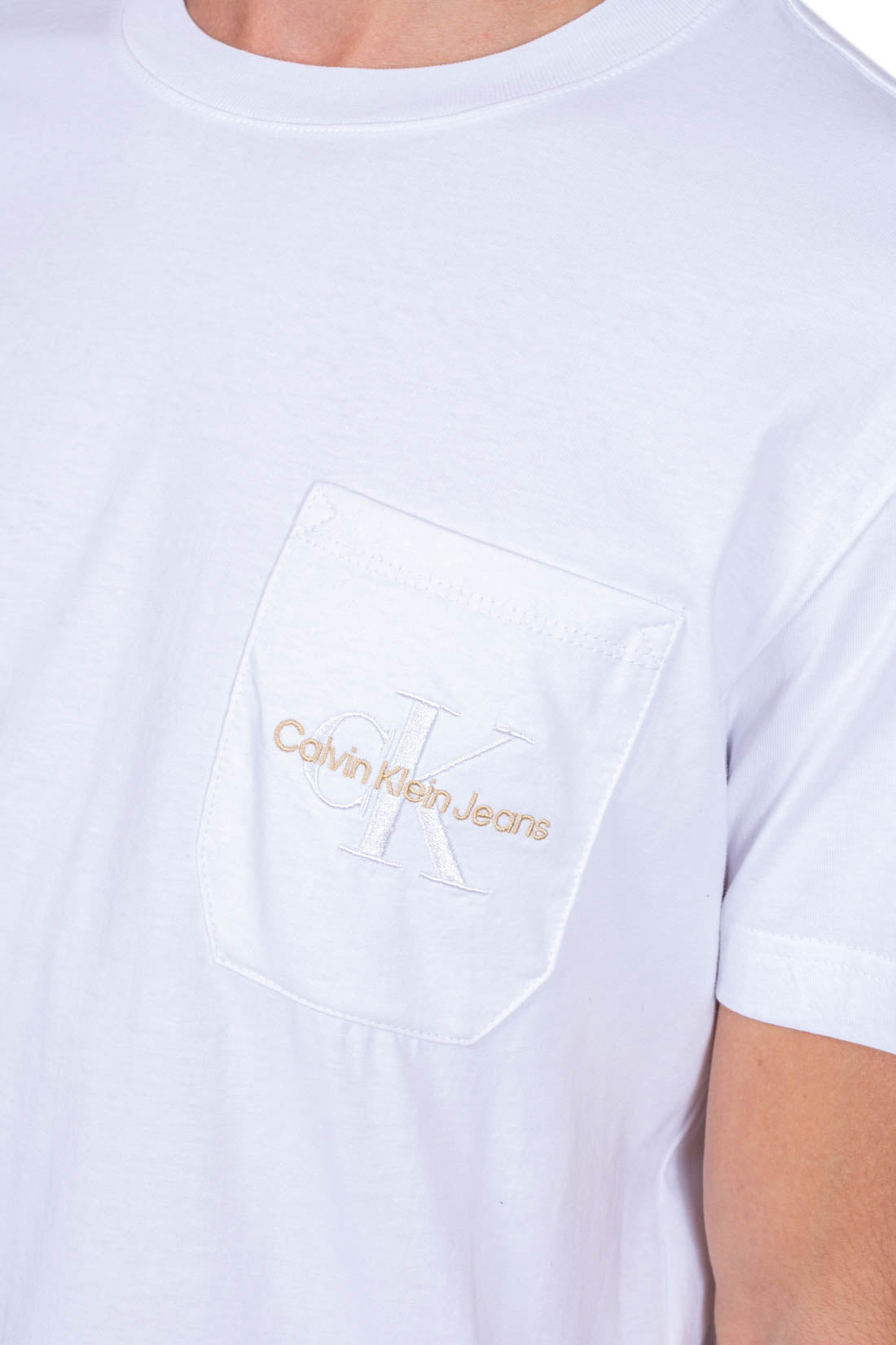 CALVIN KLEIN JEANS – Herren T-Shirt mit Tasche und Logo