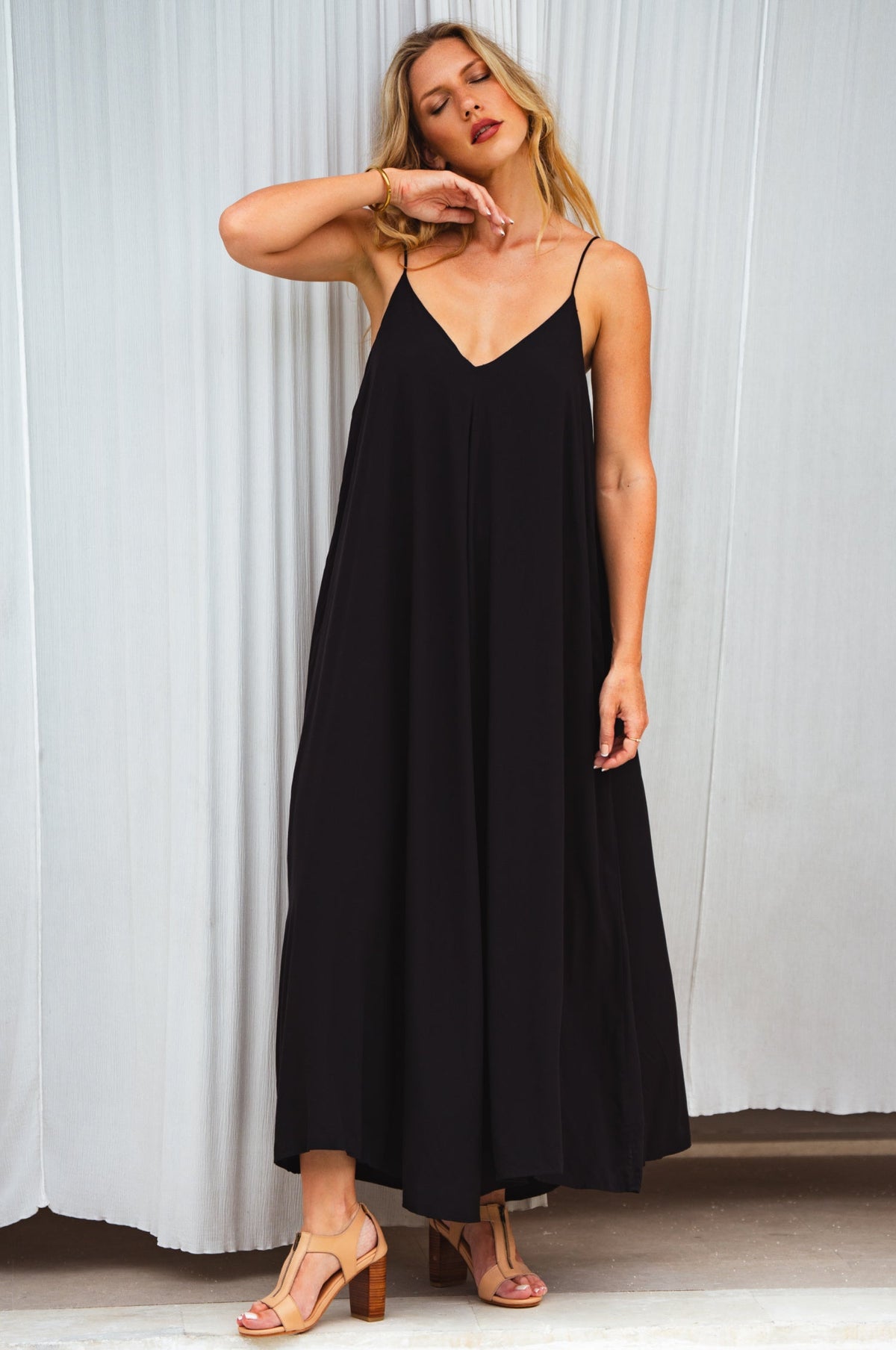 Silky Wind Strappy Maxi Dress-4